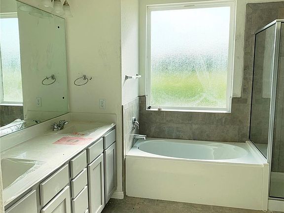 4th image of 101 Magdalene Way