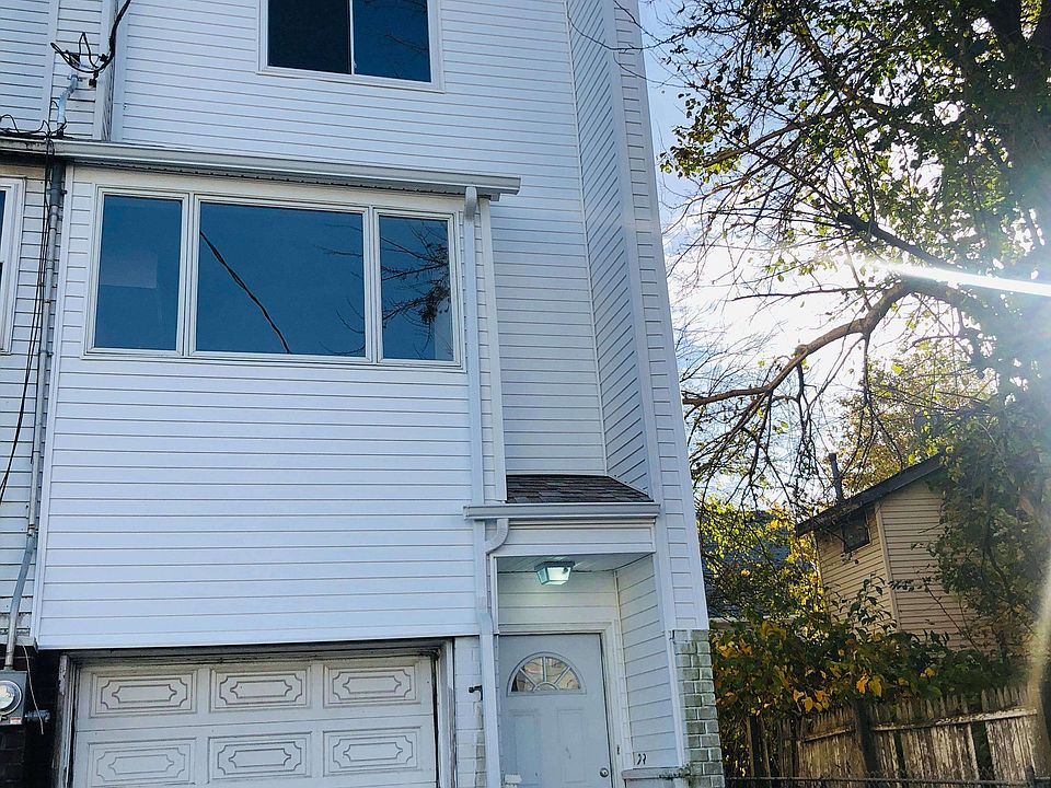 1st image of 23 Emeric Ct
