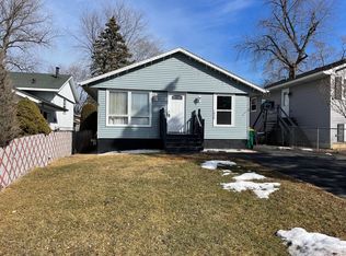 1029 Shoreland Ct, Round Lake Beach, IL 60073