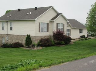 625 Caudill Cemetery Rd, Morehead, KY 40351