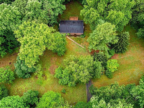 3rd image of 3118 Tucker Rd