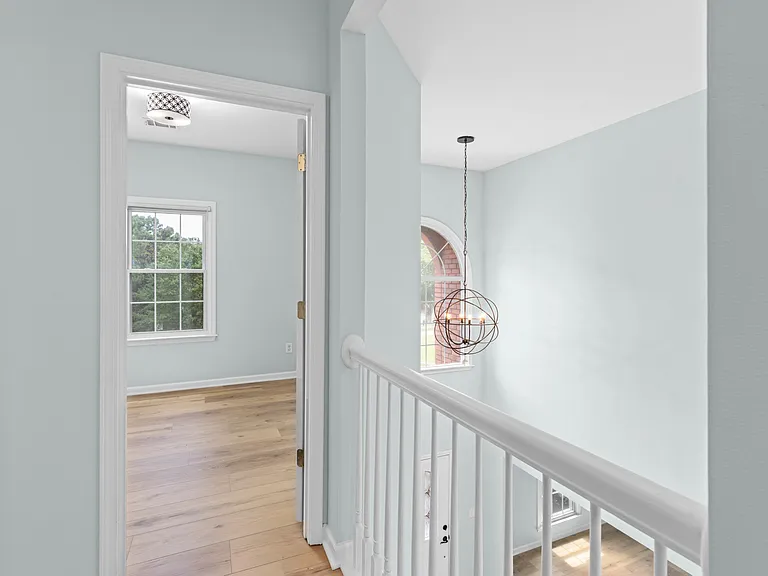 380 Belmont Chase Ct — Photo 23