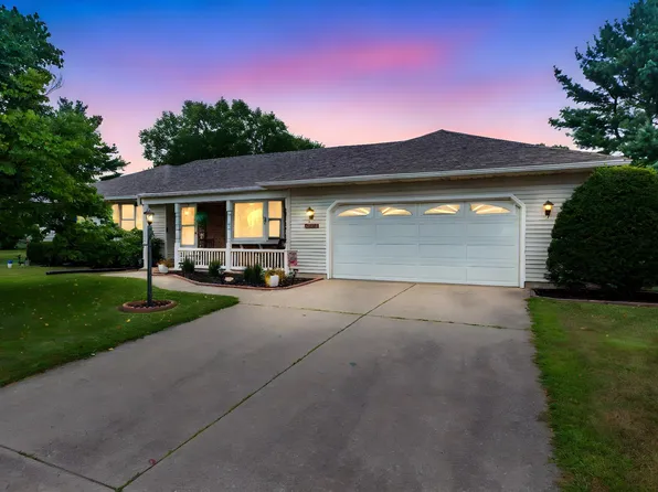 12007 Peacock Cir, Granger, IN 46530