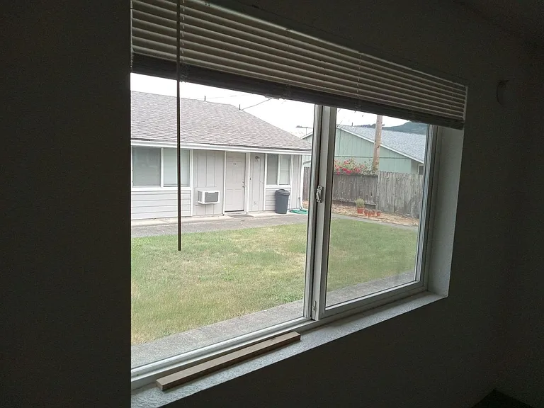 400-402 406 #408-410-412 — Photo 12