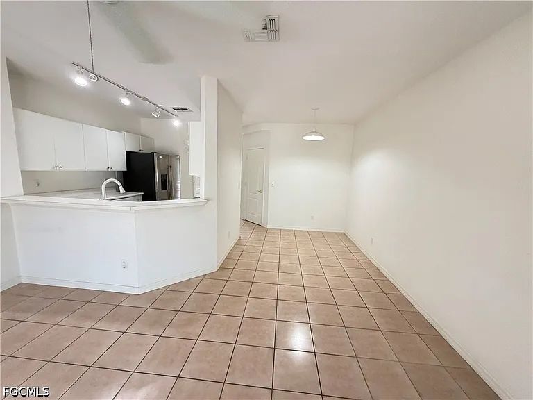 8541 Athena Ct — Photo 5