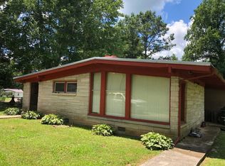 401 Kennedy Rd, Saint Joseph, TN 38481