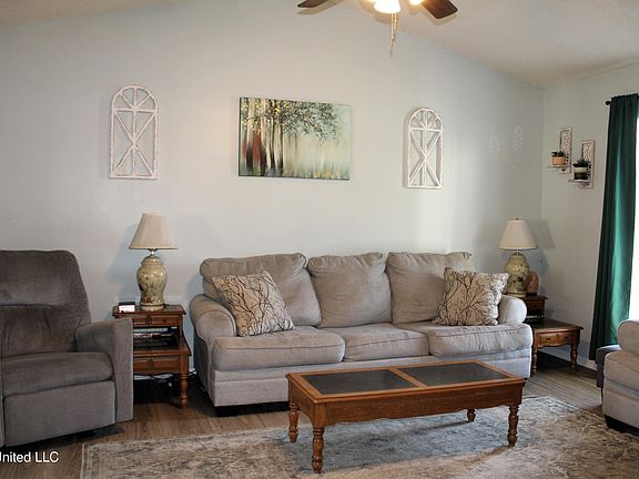 3rd image of 10238 Williford Dr