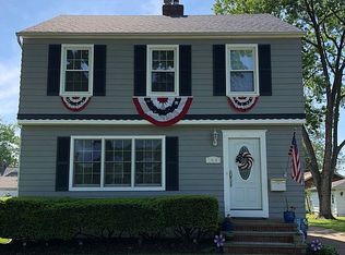 1018 Lakeview Dr, Lorain, OH 44052