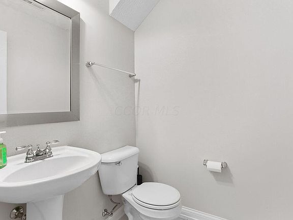 5th image of 5075 Calais Dr