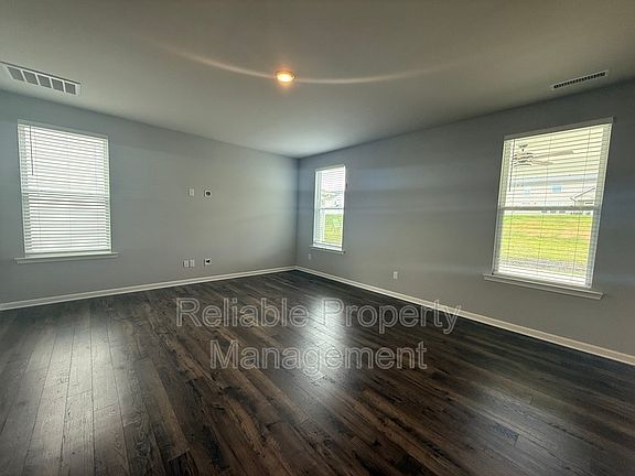 4th image of 658 Cupota Dr