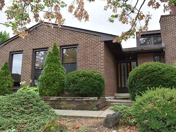 2nd image of 8952 Mimosa Ln