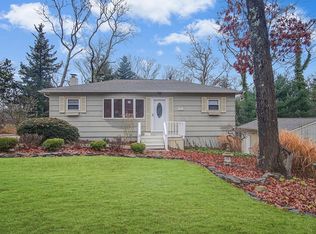 70 Raimond St, Yaphank, NY 11980