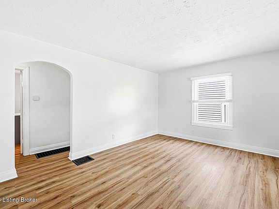 5th image of 5128 Laughlin Ave