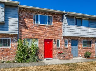 1720 NE Hogan Dr #104, Gresham, OR 97030