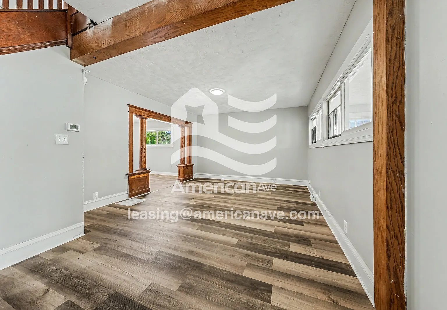 3 bed, 1.5 bath, 1419 sqft, $1,572 — Photo 2