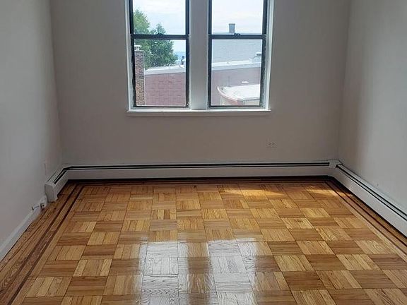 4th image of 3695 Kennedy Blvd #44