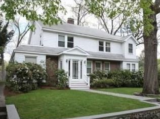 67 Oak Cliff Rd, Newton, MA 02460