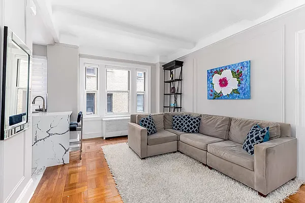 Rented by Douglas Elliman | media 8