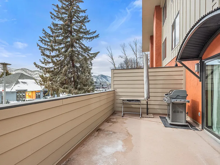 100 Midland Ave #104 — Photo 18