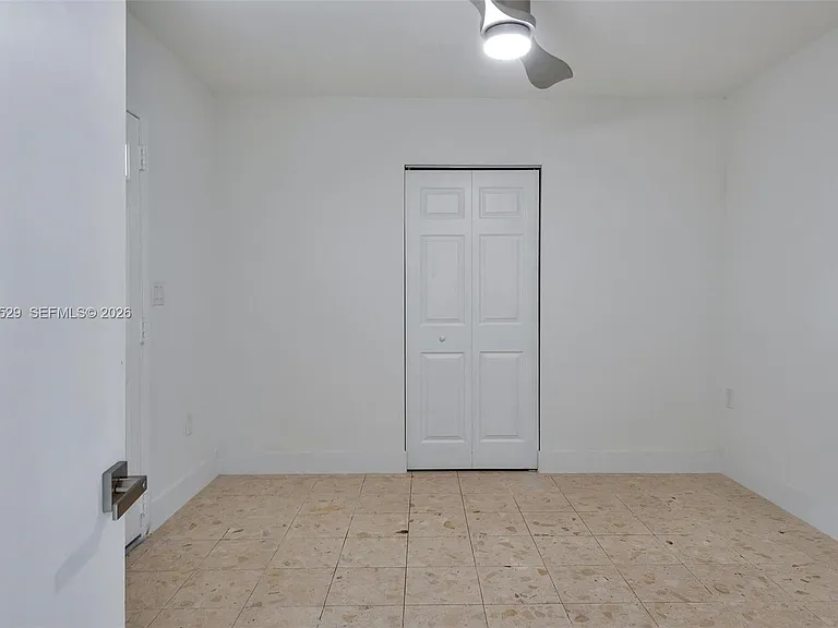 424 W 13th St — Photo 22