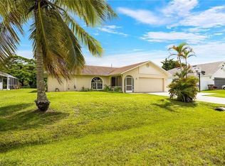 160 SE 19th Ln, Cape Coral, FL 33990