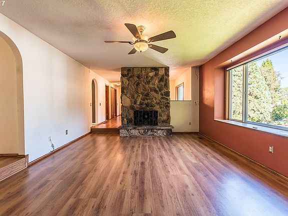 4th image of 14681 SE Garland Ln