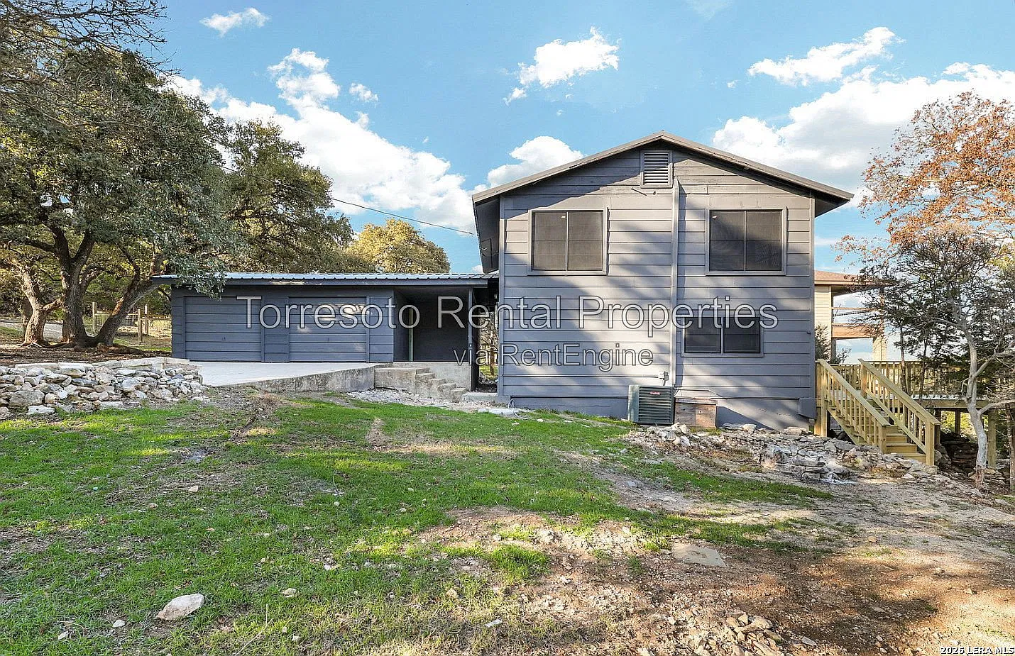 4 bed, 2.0 bath, 1500 sqft, $1,800 — Photo 1