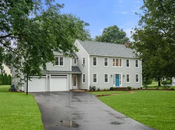 45 Eastside Rd, Wrentham, MA 02093