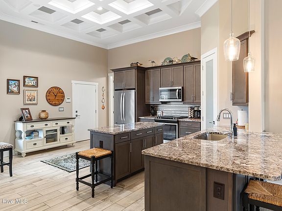 5th image of 7507 Crail Court