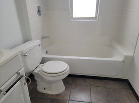 3252 W Armitage Ave, Chicago, IL