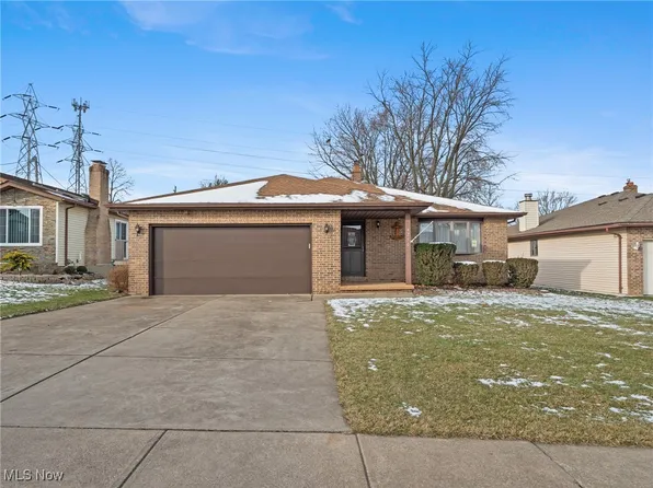 4250 Dawncliff Dr, Brooklyn, OH 44144