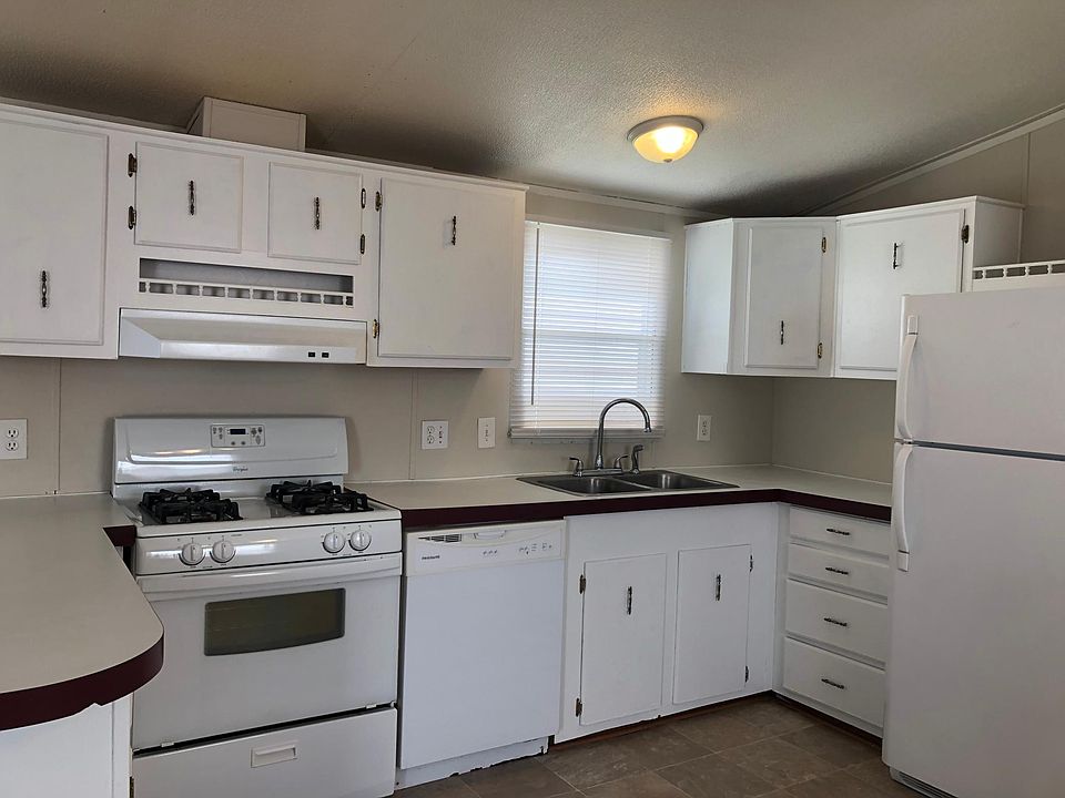 1st image of 59598 Susan Ln E