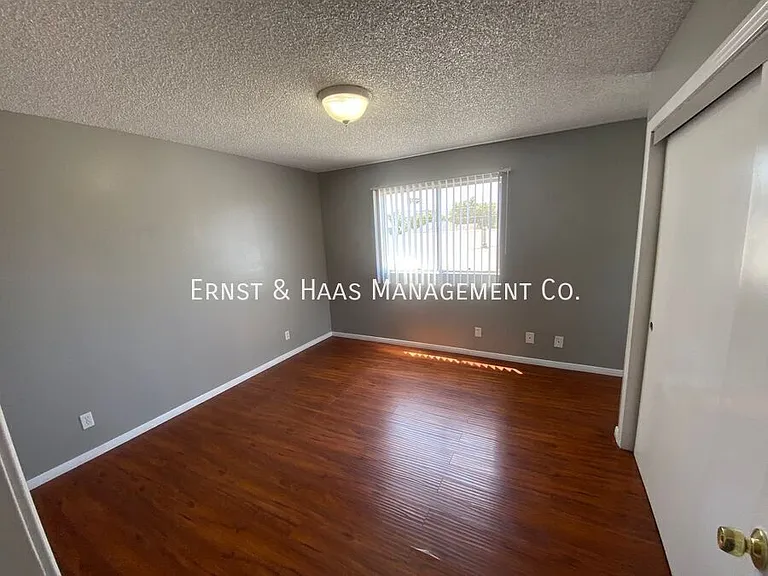 1021 Gladys Ave #4 — Photo 9