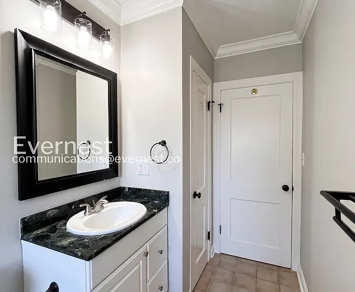 109 Mayfair Rd — Photo 20