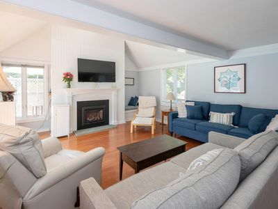 100 Mid Iron Way, Mashpee, MA, 02649