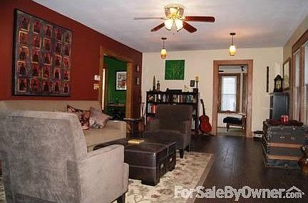 2nd image of 205 N Willow St