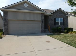 705 NW 109th Ter, Kansas City, MO 64155