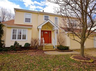 13 Danielle Way, Morganville, NJ 07751