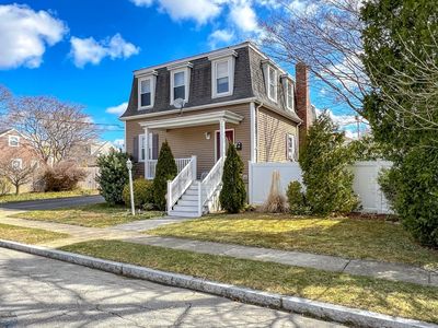 14 Maywood St, New Bedford, MA, 02745