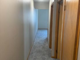 2275 Warren Rd