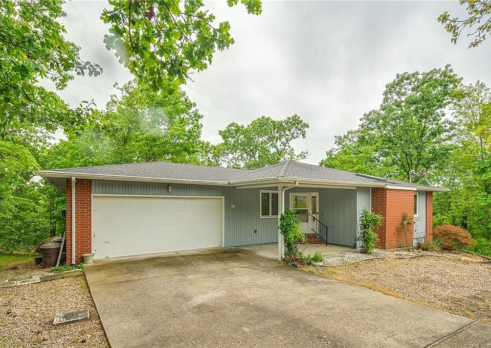 1st image of 49 Cullen Hills Dr