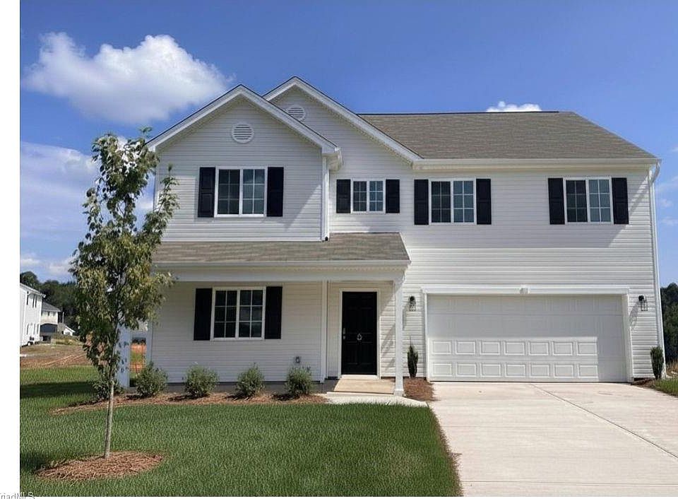 1st image of 8 Torbay Ct