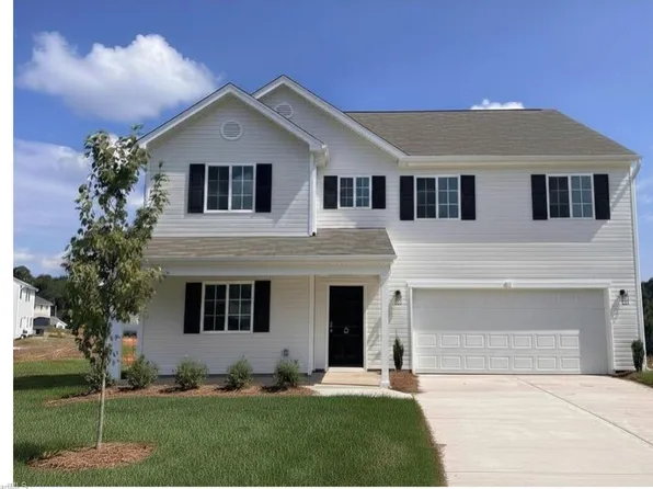 8 Torbay Ct, McLeansville, NC 27301