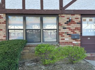 88 Bailey Ct, Middle Island, NY 11953