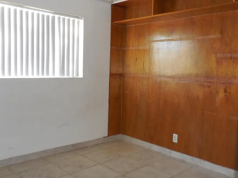 1806 S Hardy Dr — Photo 9