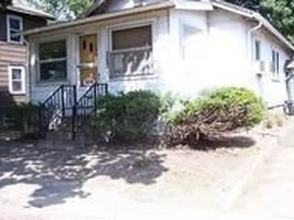 2219 Elm Rd NE, Warren, OH 44483