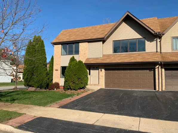 616 Newcastle Dr #A, Schererville, IN 46375