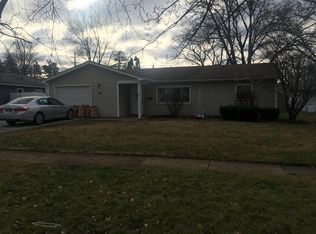 318 Spruce St, North Aurora, IL 60542