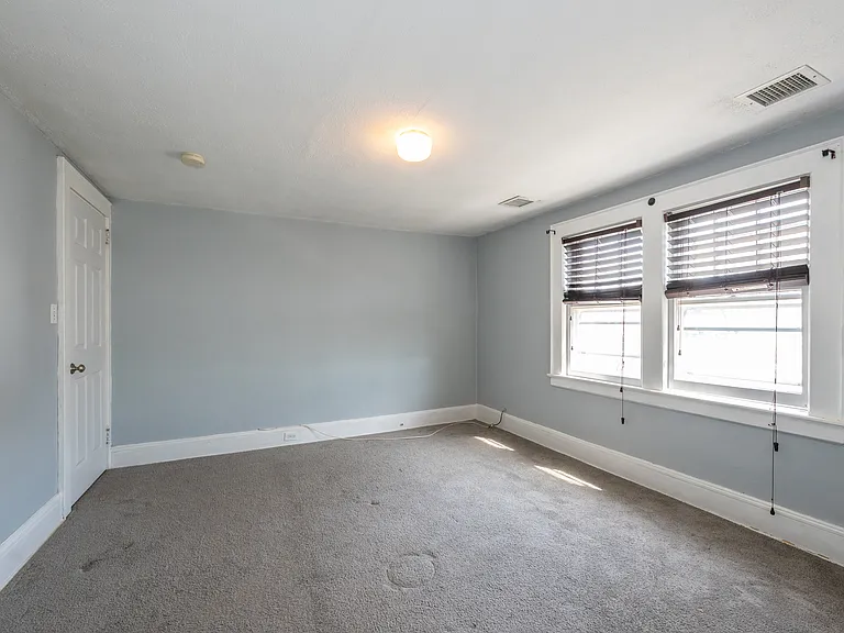 41 Beekman St #3 — Photo 8