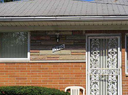 2nd image of 15400 Rosemary Ave